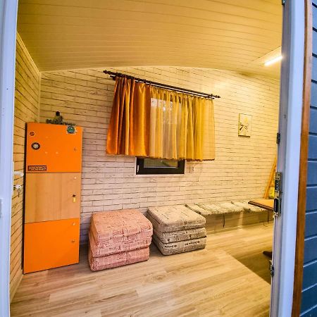 Tiny Houses In The Garden Câmpulung Moldovenesc Exterior photo